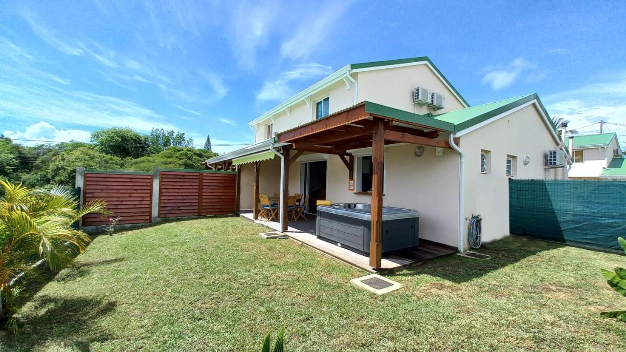 Villa Lovado Avec Jacuzzi Сен Франсоа Екстериор снимка